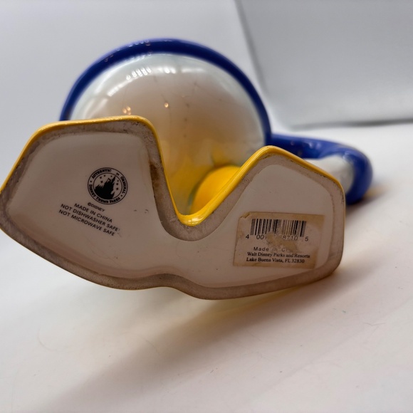 Disney Theme Parks Donald Duck 'Donald' Feet Novelty Ceramic Coffee Mug - Picture 13 of 16